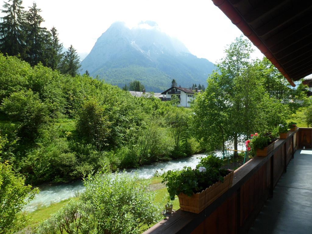 Gaestehaus Wagner Grainau Oda fotoğraf